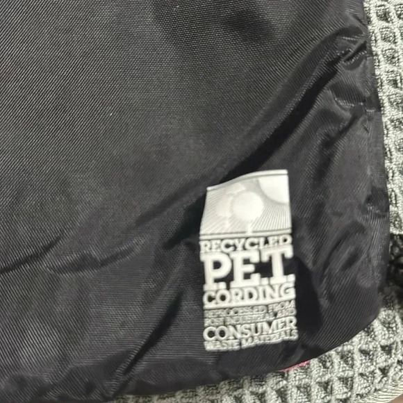 NIKE SWOOSH TRAINING BAG / SACK 
NEW
9048 - Picture 4 of 4